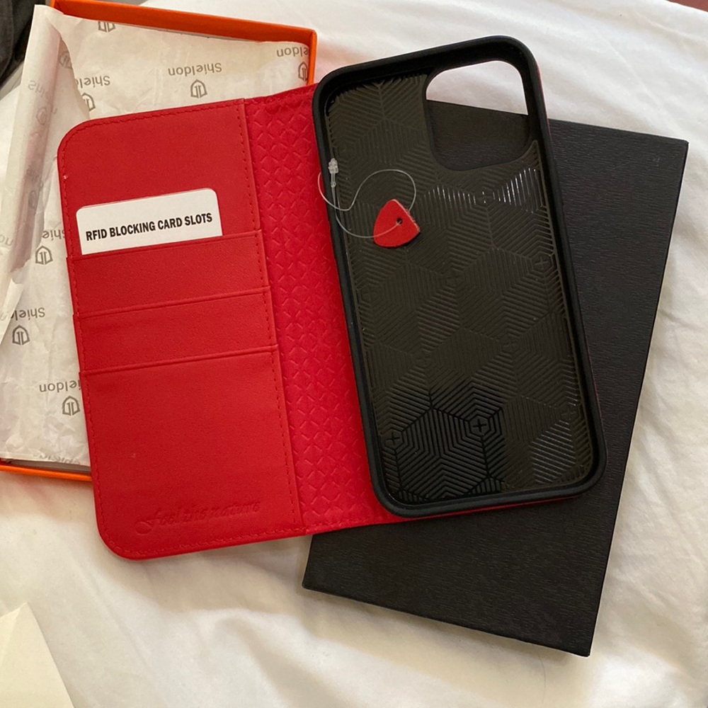 iPhone 12 Pro Max Wallet Case